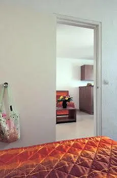 Resideal Motte شقة فندقية 3*